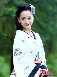 演员杨蓉个人资料简介,影视圈的多面花旦，从古装美女到现代角色的华丽转身