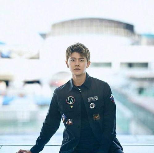 任嘉伦日常生活照