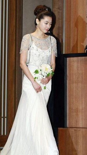 全智贤老公 生活照